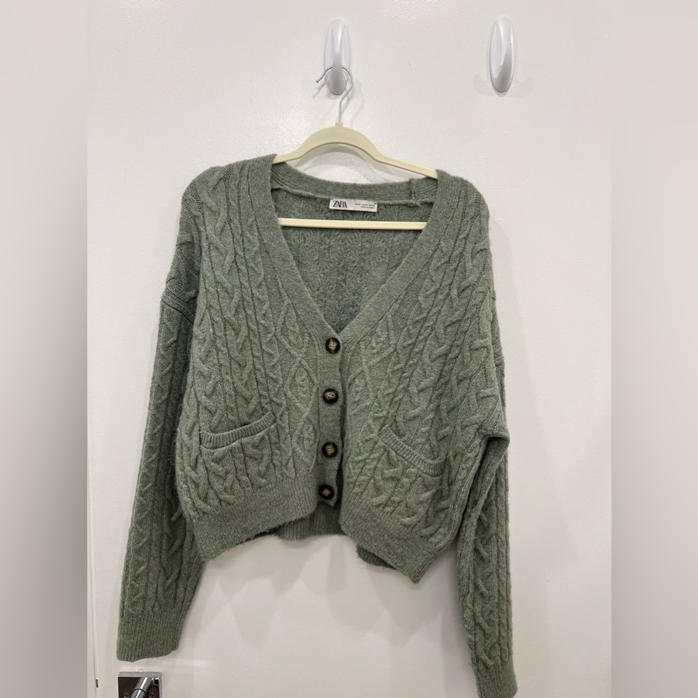 Zara Cable knit Cardigan